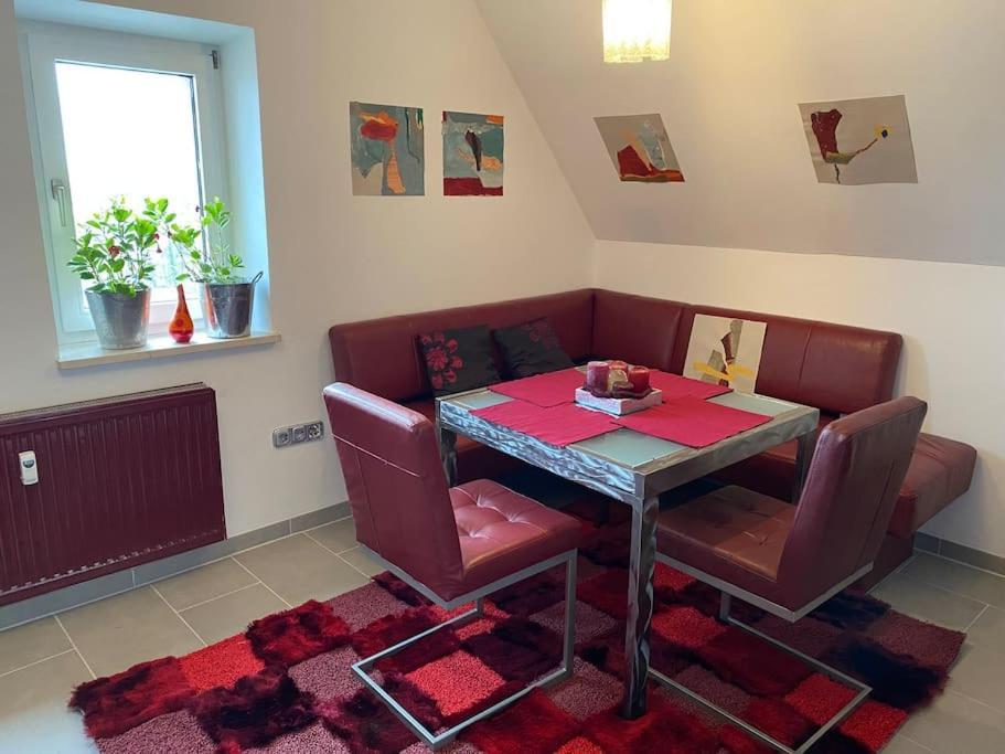 Ferienwohnung In Historischer Villa Mit Gartennutzung 푸어트 임 발트 외부 사진