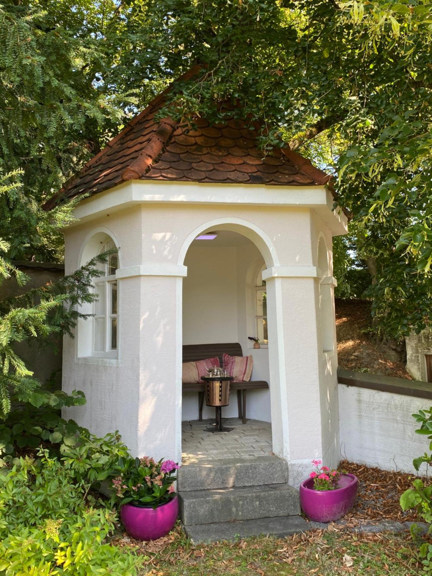 Ferienwohnung In Historischer Villa Mit Gartennutzung 푸어트 임 발트 외부 사진